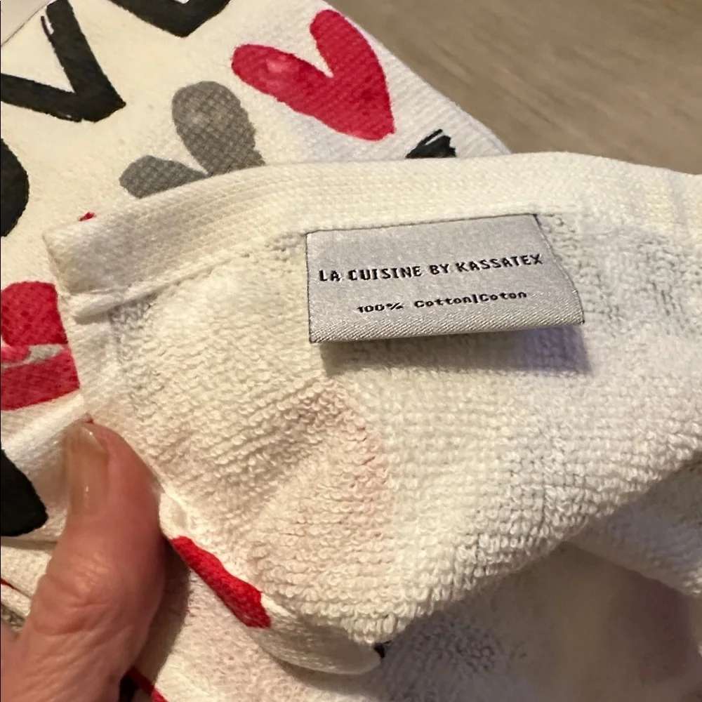 LA CUISINE KASSATEX Kitchen Towels Set of 3 Love Print 16 X 26 NWT Dual Purpose